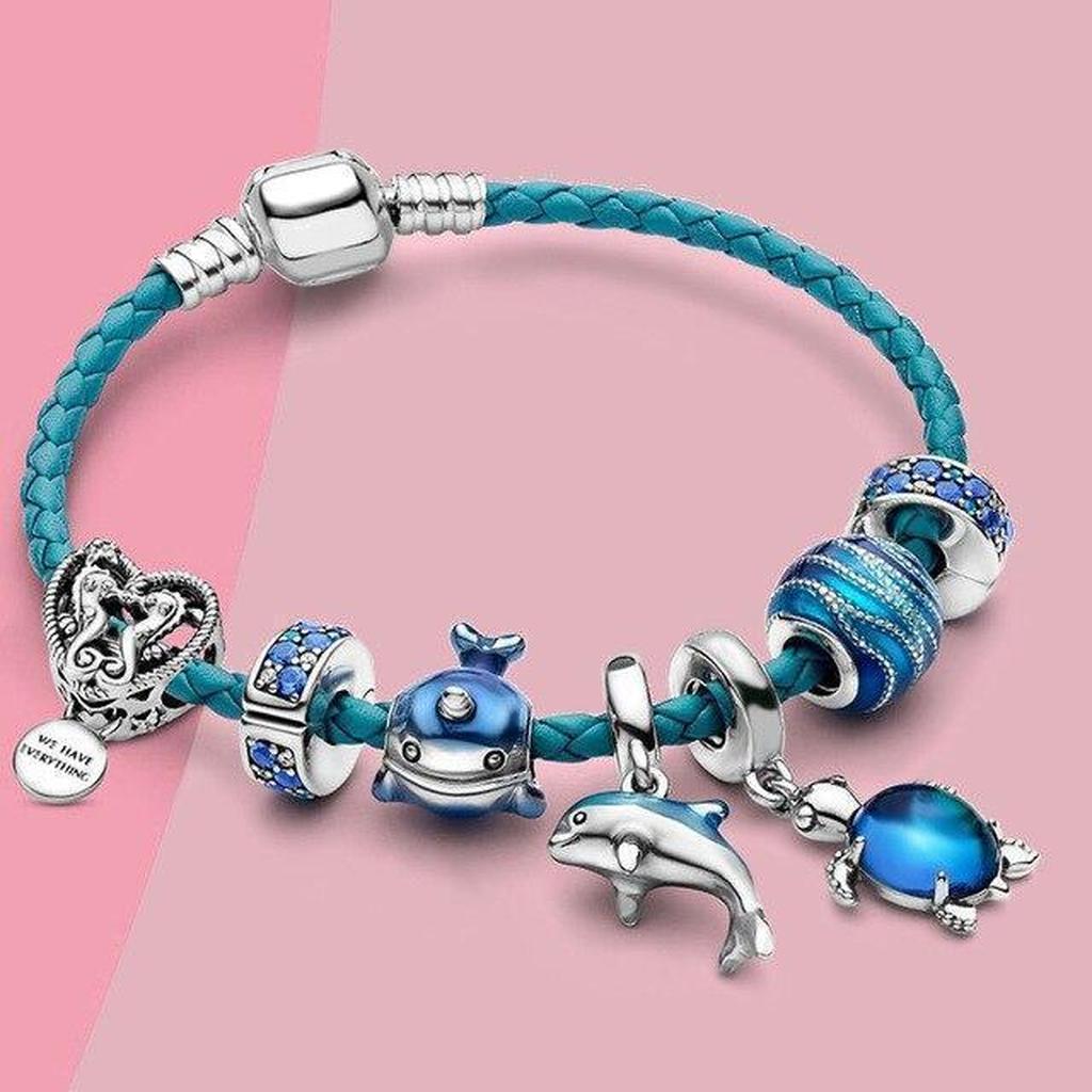 Armband Ozean mit Anhängern aus Leder und Weissgold