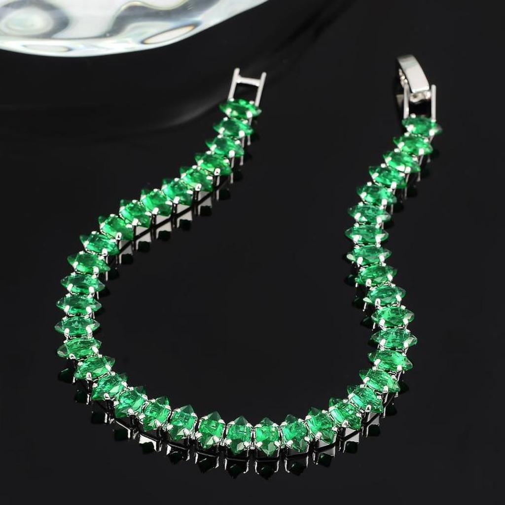 Armband mit Smaragdsteinen