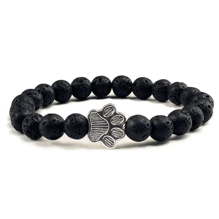 Armband mit pfotenförmigen Perlen aus Naturstein