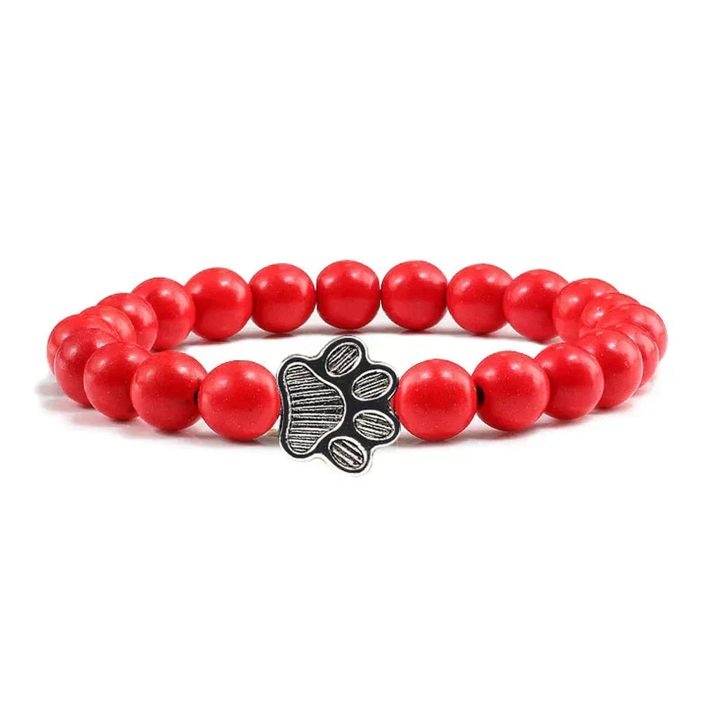 Armband mit pfotenförmigen Perlen aus Naturstein