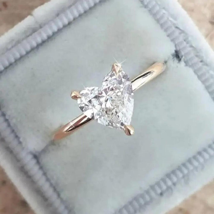 Dünner Ring mit Brillant-Herz