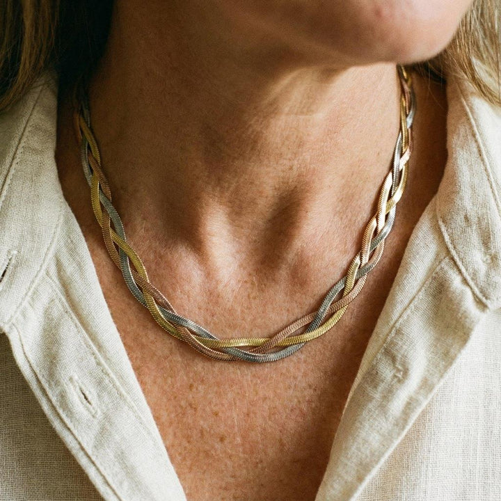 Elegante Halskette in Gold und Weissgold