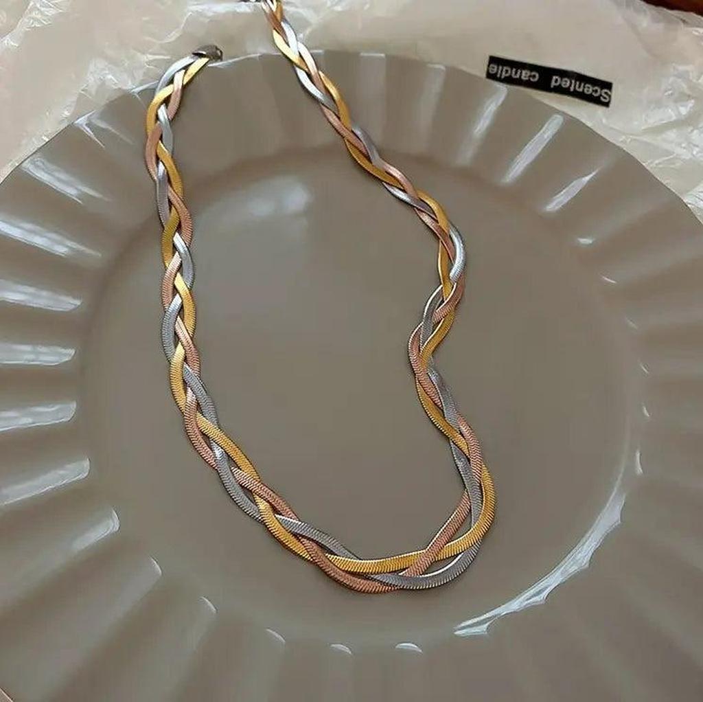 Elegante Halskette in Gold und Weissgold