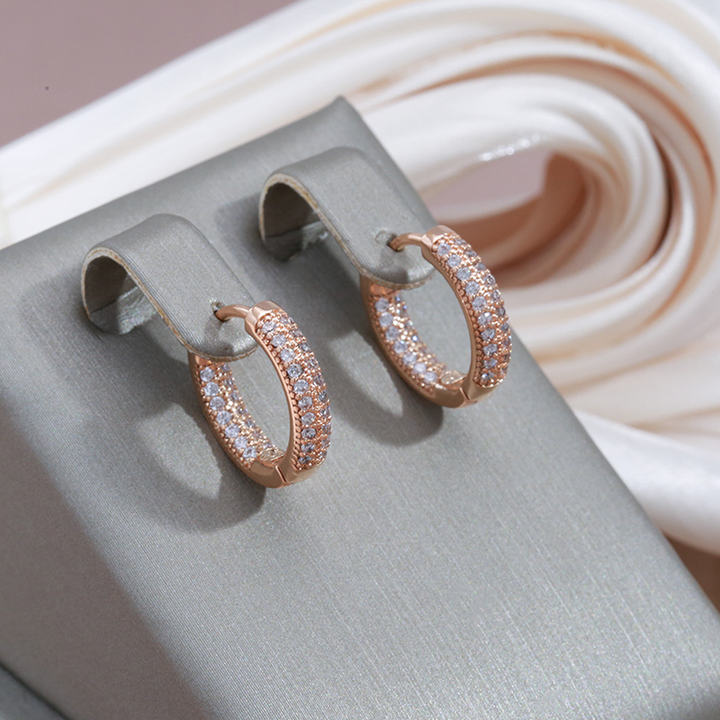Elegante und strahlende Ohrringe aus Gold mit Brillanten