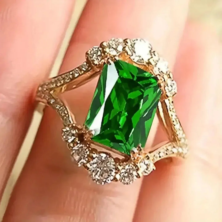 Eleganter Ring mit Smaragdstein