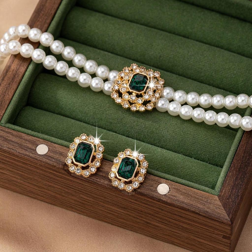 Goldenes Schmuckset Thamyris