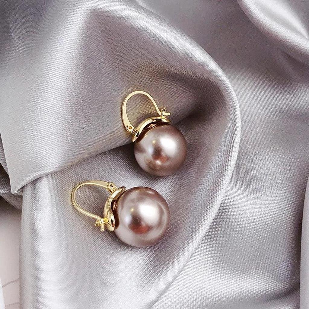 Grosse Ohrringe mit Margeriten in Gold