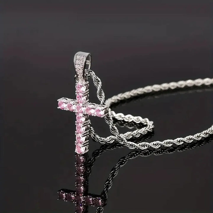 Halskette mit Kreuz