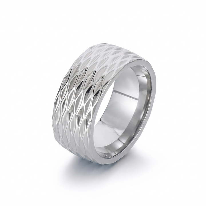 Kaelis Bandring mit Gittermuster