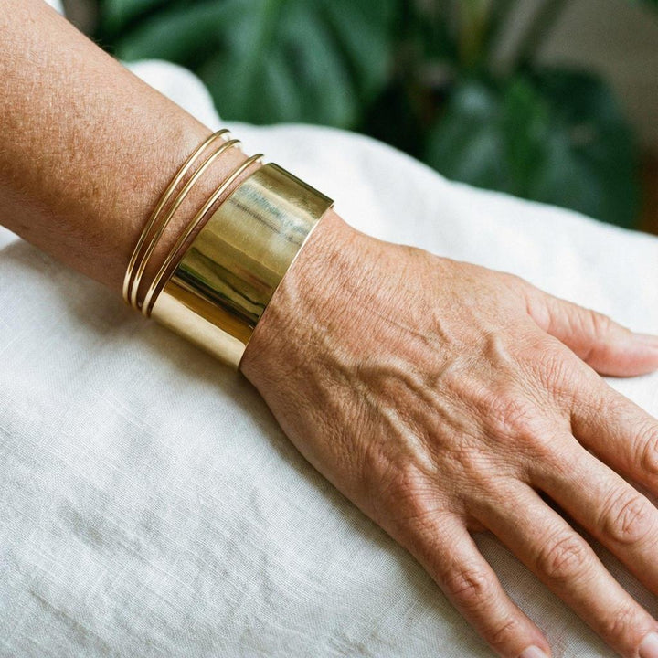 Klassisches Retro-Armband in Goldfarbe