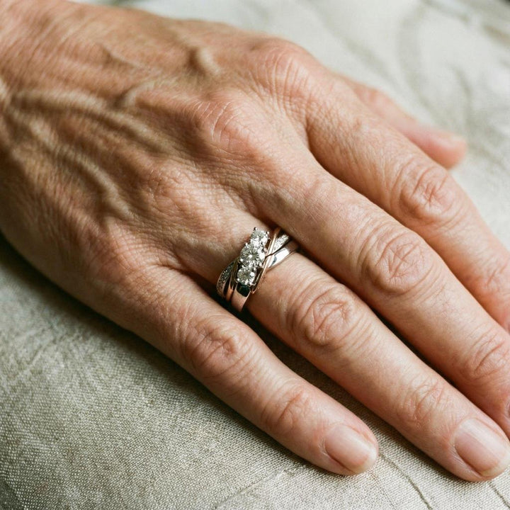 Retro-Ring aus Gold und Weissgold mit Brillanten