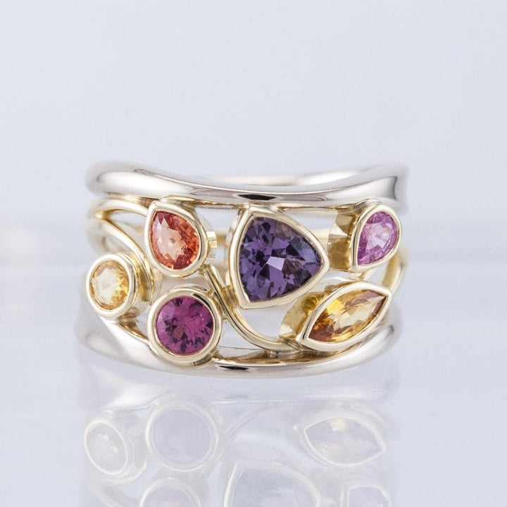 Retro-Ring in Gold und Weissgold mit bunten Brillanten