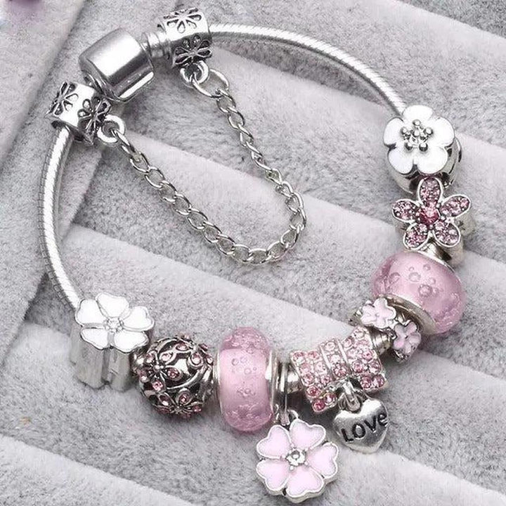 Retro-Schlüsselanhänger in Rosa und Weissgold