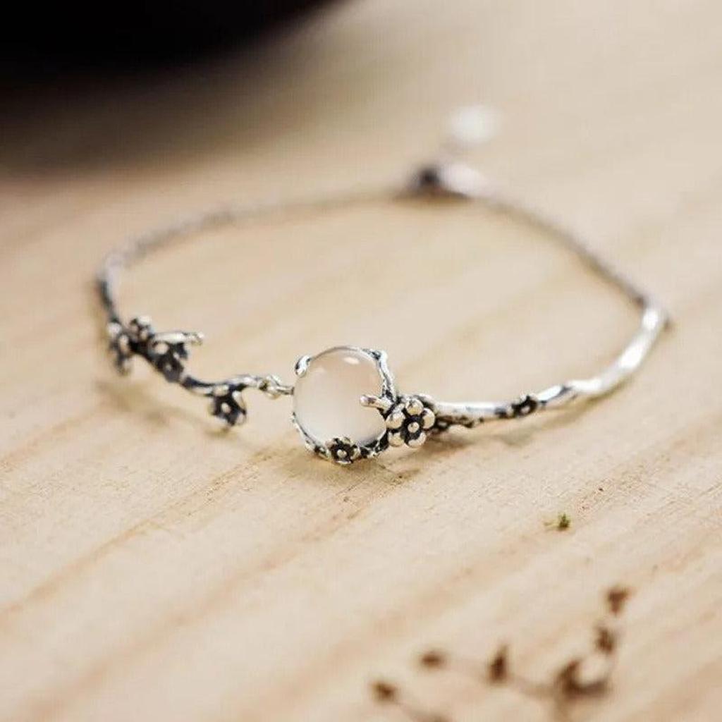 Retro-Weissgold-Armband mit Blumenzweig