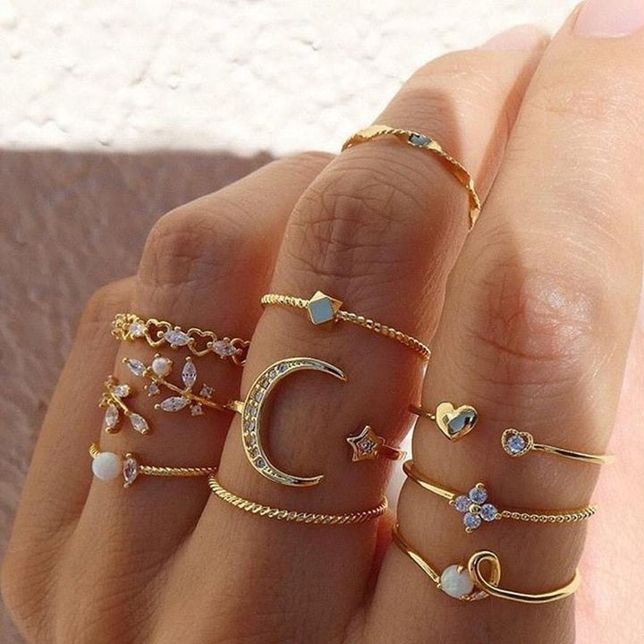 Ring-Set: 10 Ringe in Weissgold und Gold
