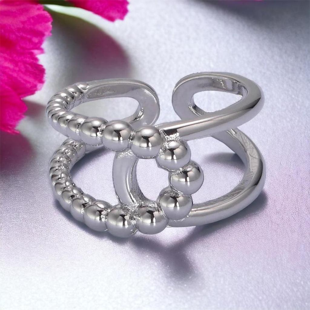 Ring „Vittoria“ mit gedrehtem Doppelband in Gold oder Weissgold