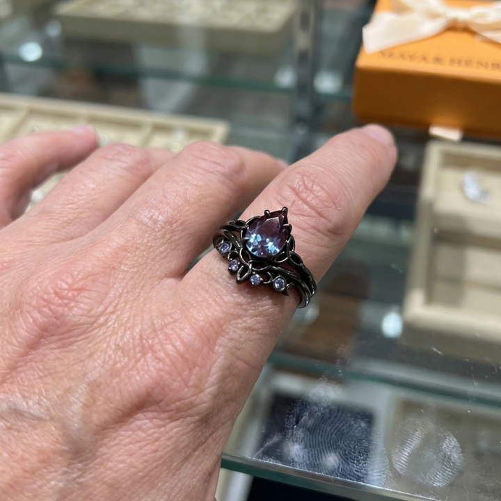 Ring mit Amethyst | Weissgold
