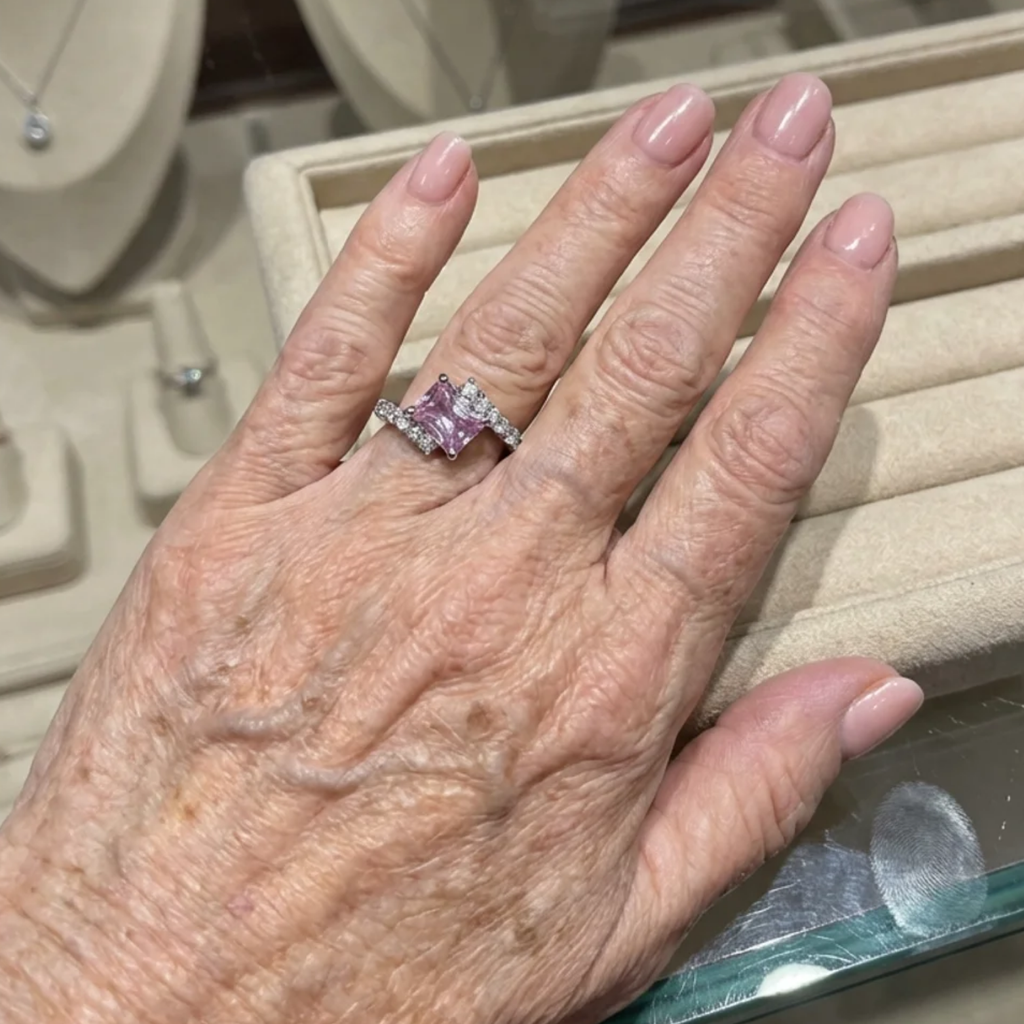 Rosa-Saphir-Ring | Weissgold