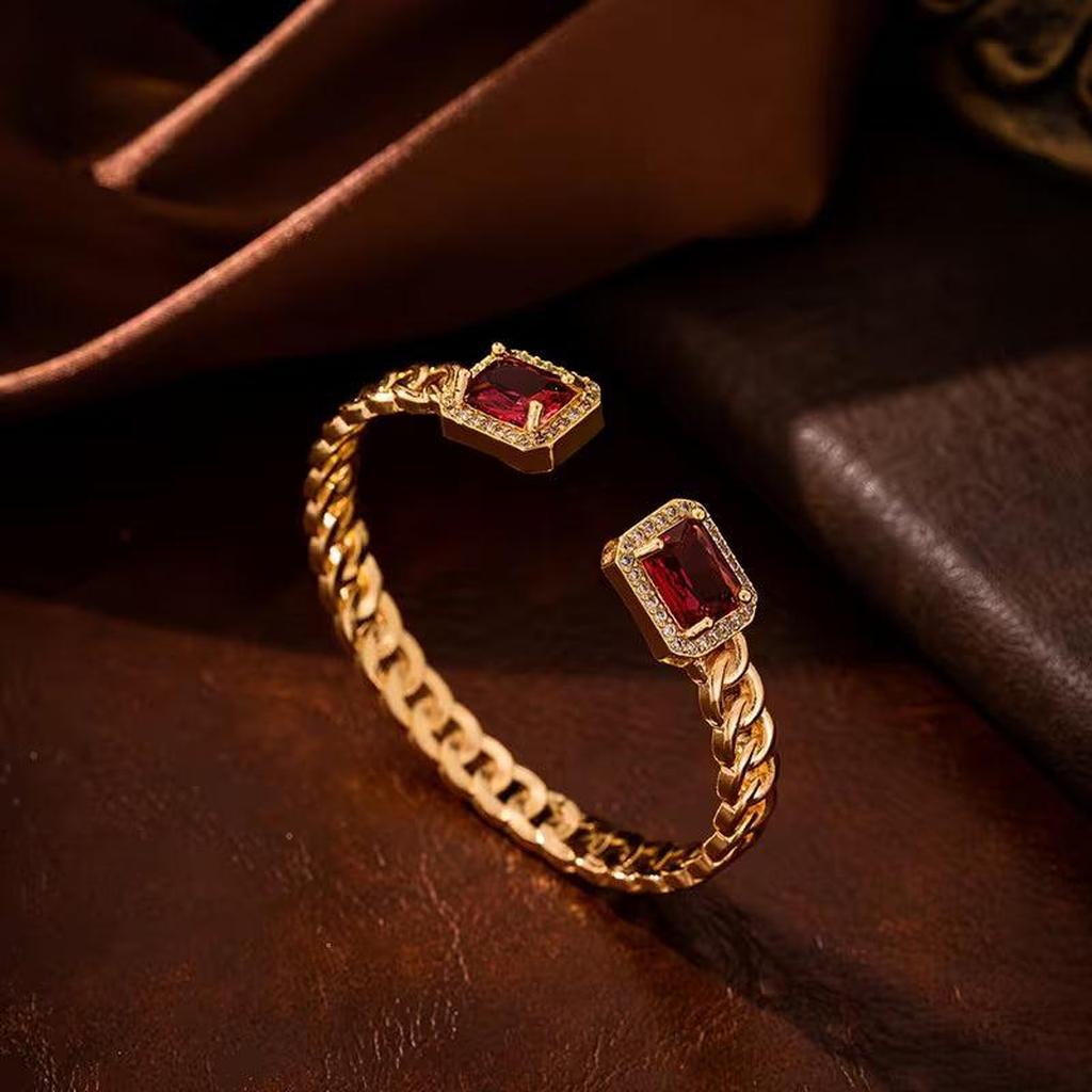 Veloria Rubin offenes Armband | Gold