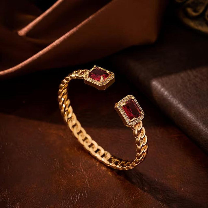 Veloria Rubin offenes Armband | Gold