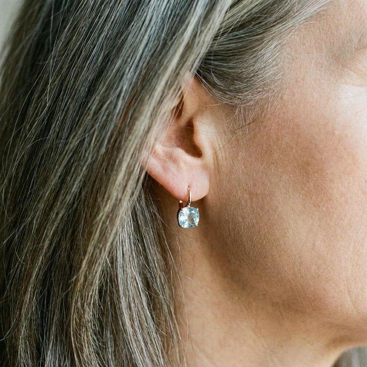 Vintage-Brisuren in Blau mit eingearbeitetem Brillanten