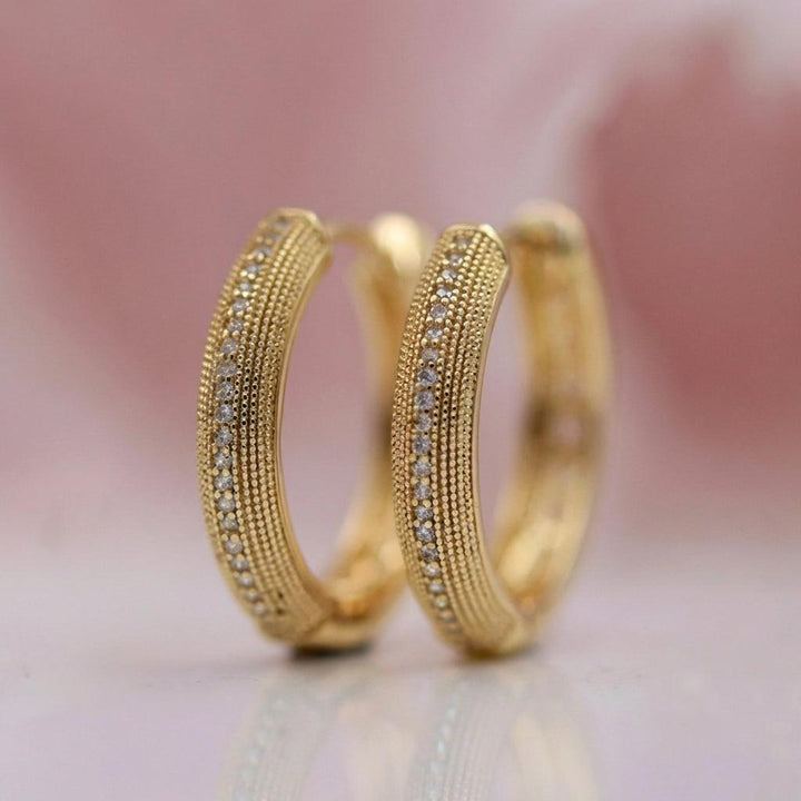 Vintage-Ohrringe in Gold mit eleganten Design