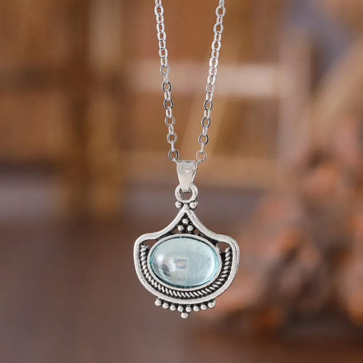 Vintage Set Halskette und Ohrringe mit blauen ovalen Edelsteinen